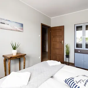  Apartment Rezerwat Zurawiniec By Renters